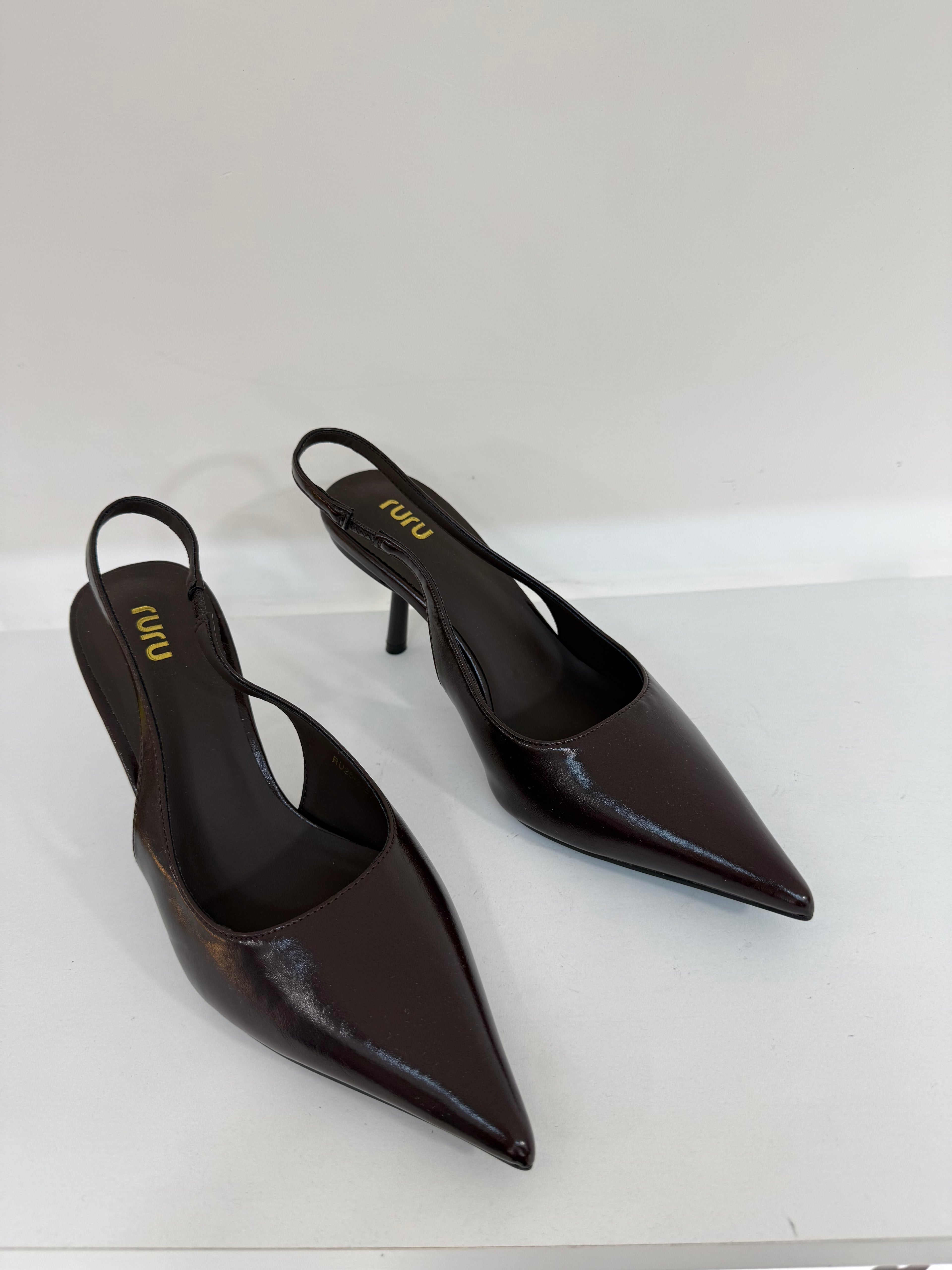 Slingback a punta